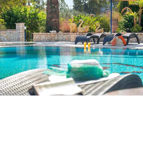 Elefteria Apts & Suites