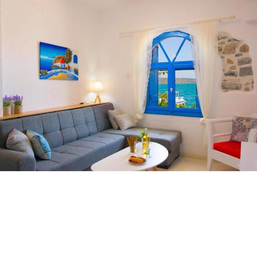 Eleftheria Sea Side Traditional House