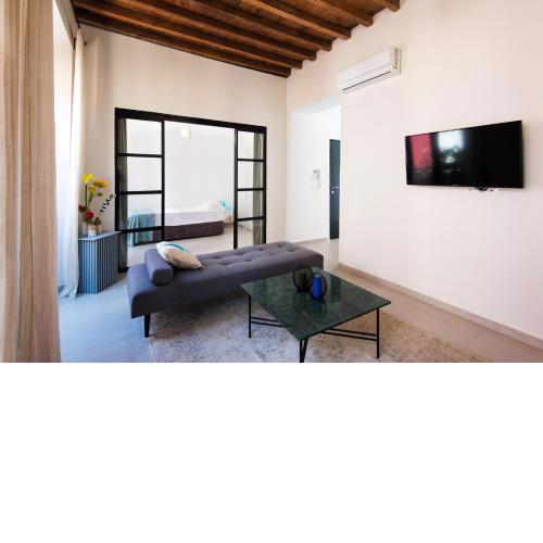 Elegant and sophisticated apartment in the city center of Malaga