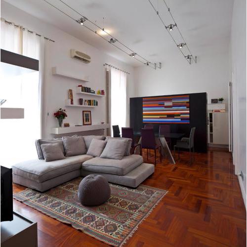 Elegant Apartment at Chiaia by Wonderful Italy
