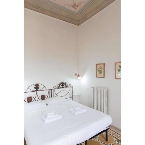 Elegant Apartment Outside ZTL & 10min from Center