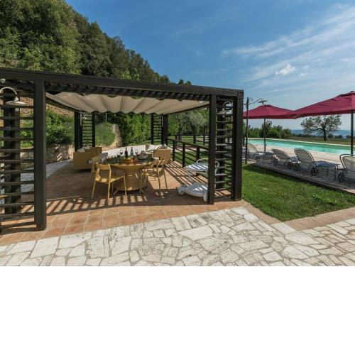 Elegant apartment with swimming pool 1 hour from Rome