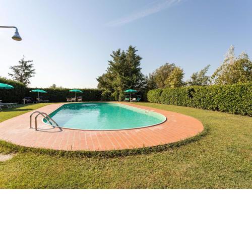 Elegant apartment with swimming pool and gym on Lake Trasimeno