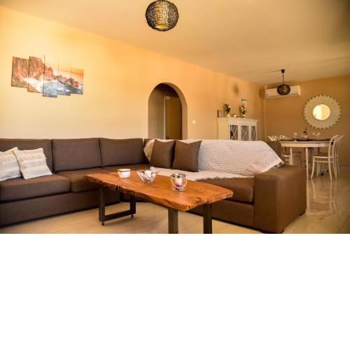 Elegant Apartment