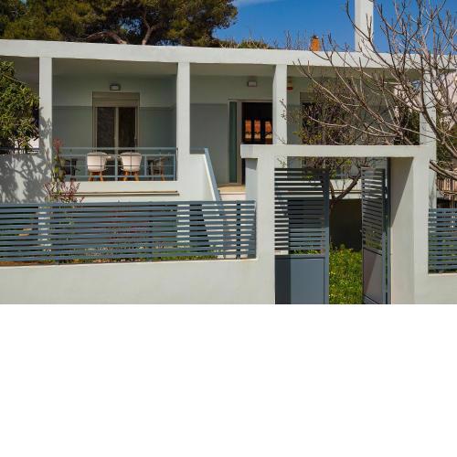 ELEGANT BEACH HOUSE