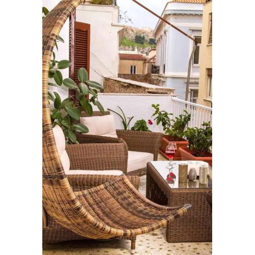 Elegant designed Apt and OpenAirHOT TUB-AcropolisView