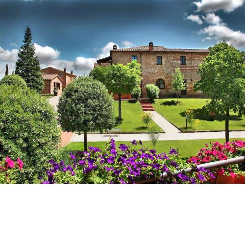 Elegant flat in historic villa