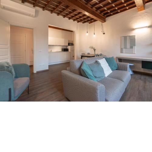 Elegant Green Apartment In San Gallo Firenze
