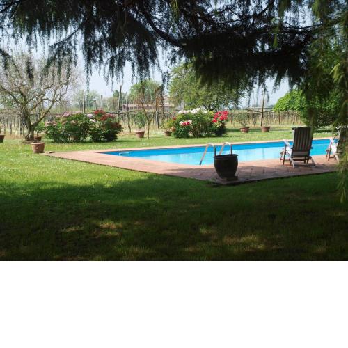 Elegant Holiday Home in Faenza with Garden and Pool