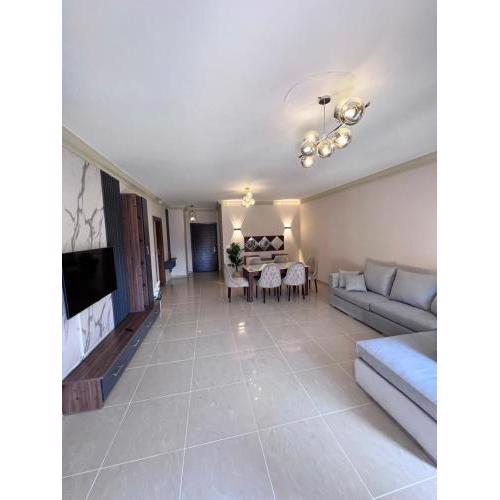 Elegant Hotel Apt in Madinaty Garden View