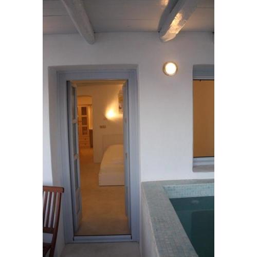 Elegant Santorini House Villa Graceful Caldera View-Outdoor Hot Tub Oia