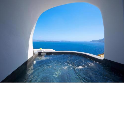 Elegant Santorini House Villa Horizon Caldera View-Outdoor Hot Tub Oia