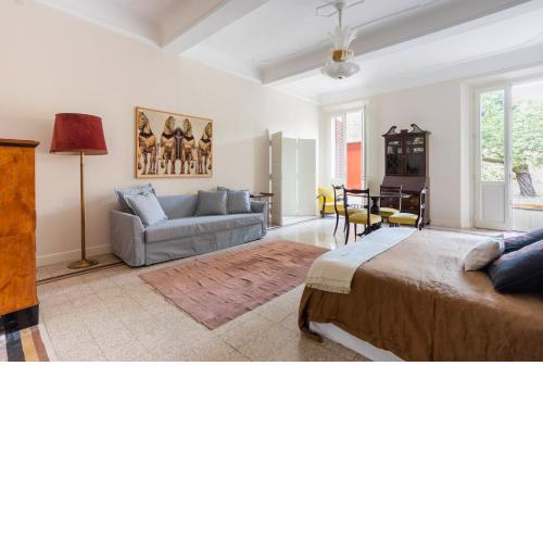 Elegant Suite In Old Monastery City Center
