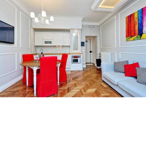 Elegant Suite Vibia 300 mt from Colosseum