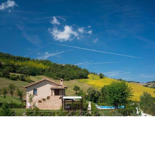 Elegant villa in Marche with private pool and country views