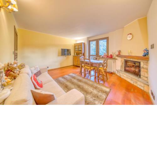 Elegante appartamento-100mt dal centro-50mt dalla seggiovia-wifi-parcheggio gratuito