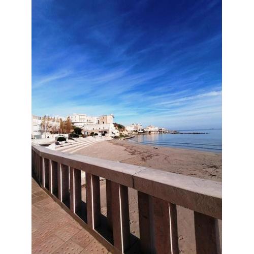 Elegante Appartamento Lungomare Kennedy