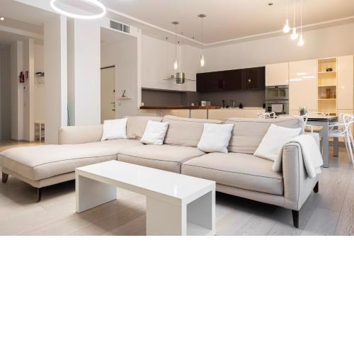 Elegante e Spazioso Quadrilocale in Porta Venezia