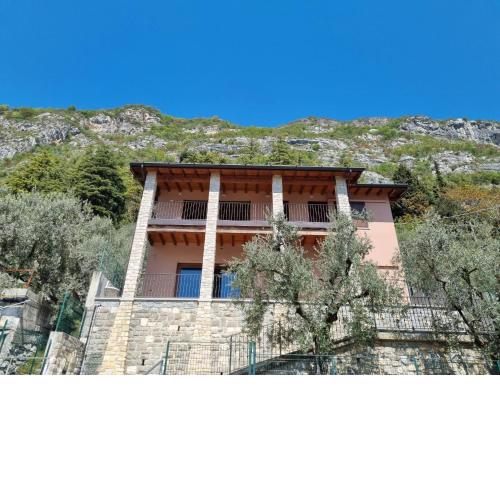 Elegante villa sul Lago d'Iseo - Predore