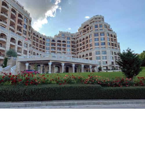 Elegantz Apartments 1