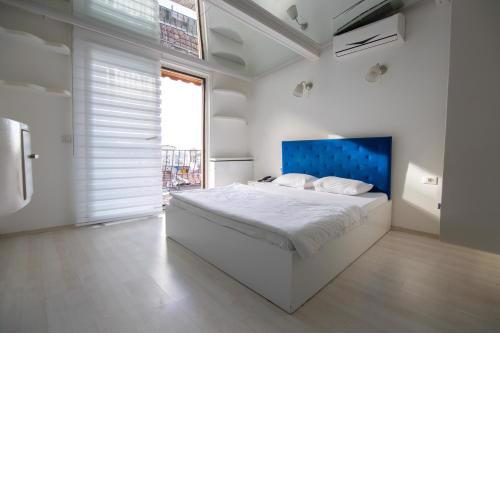 Element Suites