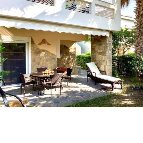 ELENA house near the beach