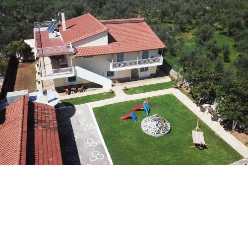 Eleni's Holiday Home