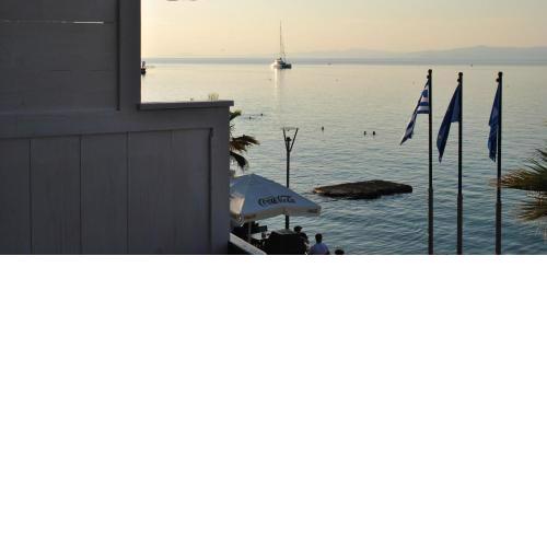 Eleni's Sea View Apartments