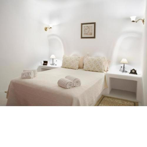 Eleni's Village Suites