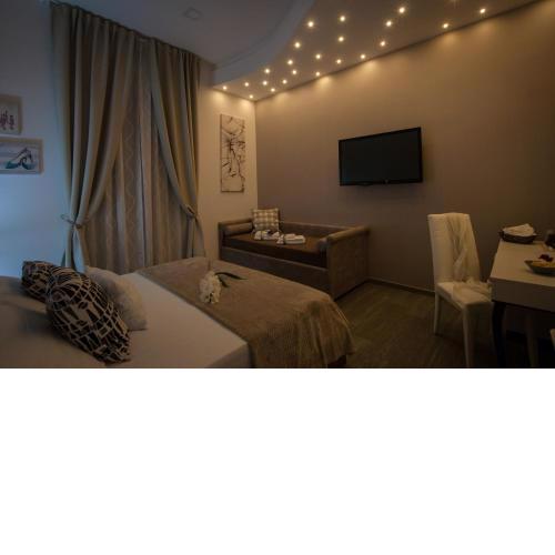 Elenoire Rooms & Suite