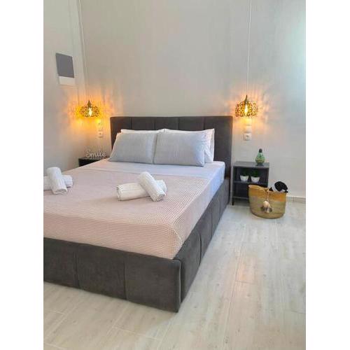 Elia Room & Garden II (new entry)