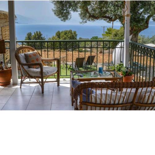 Elia Village House - close to Methana & Poros