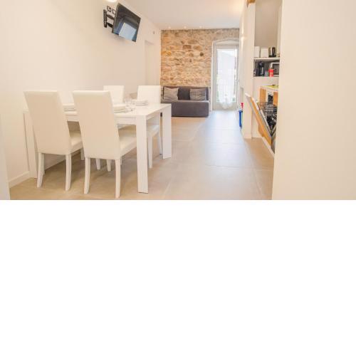 Elide Home Sweet Home - Italian Homing