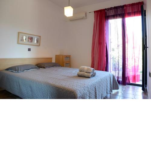 Elies Villa