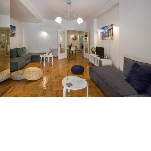 Elite Downtown Central 5th Floor Apartment