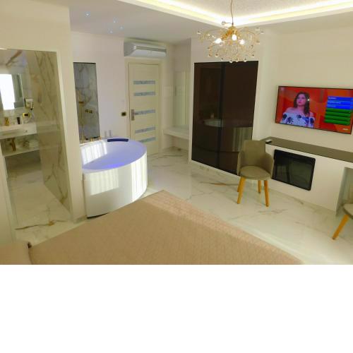 Elite Rooms