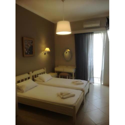 Elliana Hotel