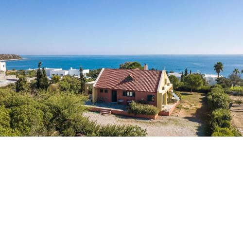 Ellie's Beach House