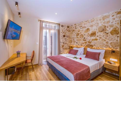 Elma Suites