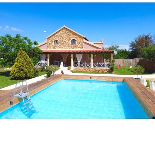 Elmar Deluxe Villa