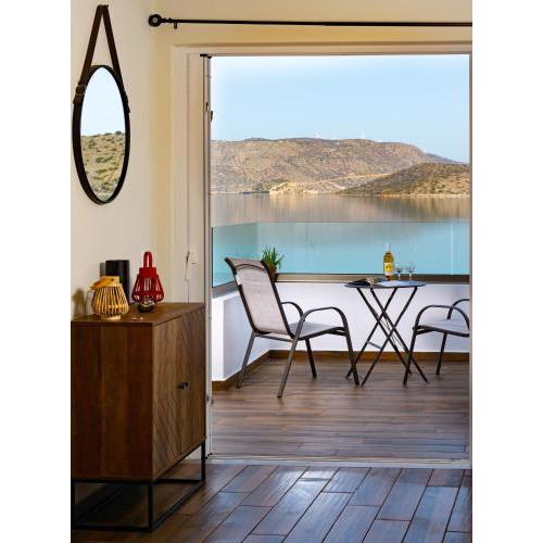 Elounda Harmony Sea front apartment