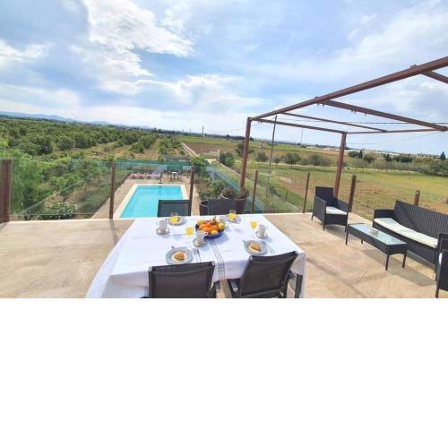 Els tarongers, perfect for families or friends