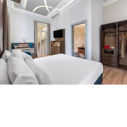 Elys Suites