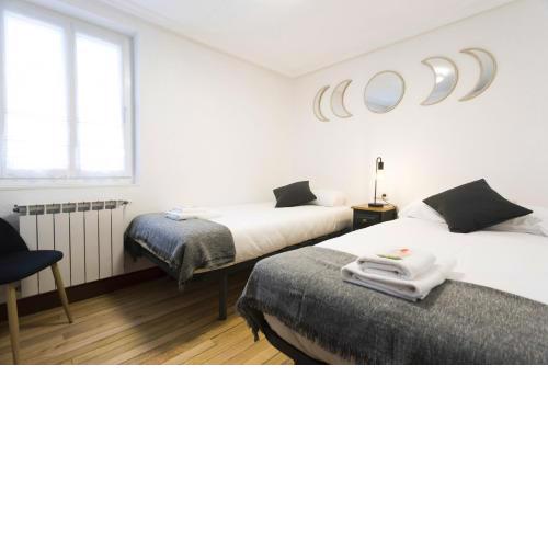 Elzonea by Smiling Rentals