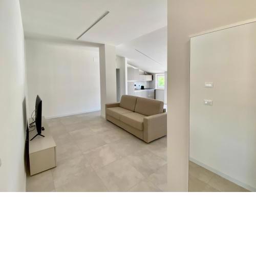 EM Apartments