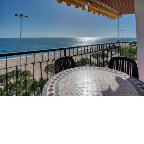 Embajador 2 Apartament a primera línia de mar per 5 persones