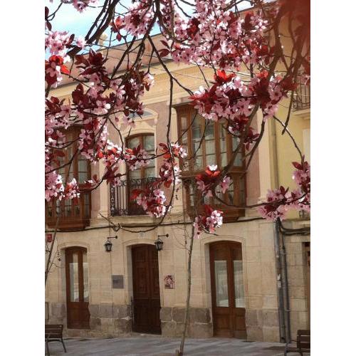 Emebed Posada