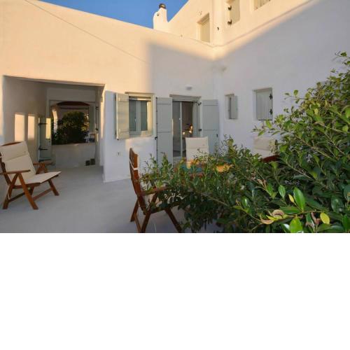 EMELIAS HOUSE SEA SIDE