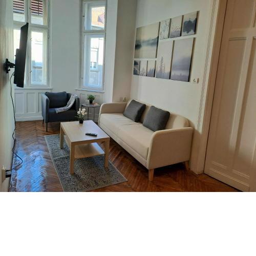Emerald apartment