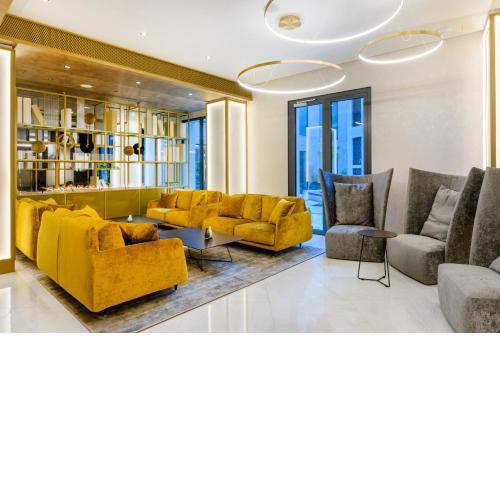 Emerald Hotel